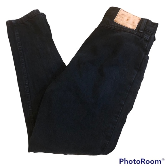 Ultra High Rise Vintage 100% Cotton Mom Jean - Picture 2 of 12